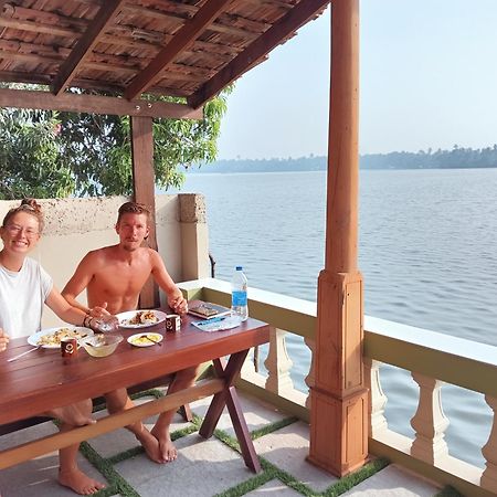 Sagar Beach Villas Home Stay Cherai Beach Eksteriør billede