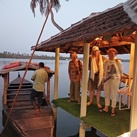 Sagar Beach Villas Home Stay Cherai Beach Eksteriør billede