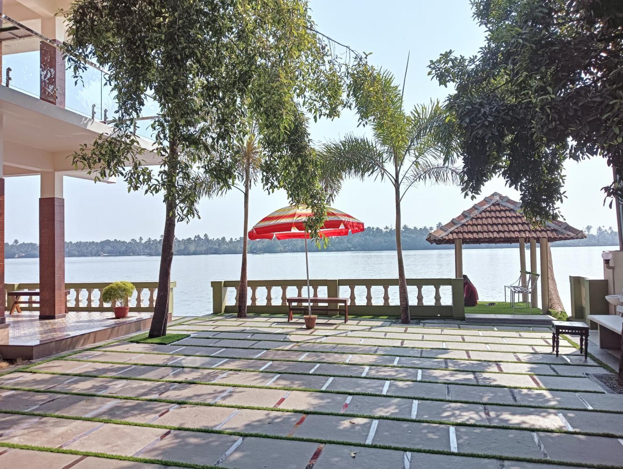 Sagar Beach Villas Home Stay Cherai Beach Eksteriør billede